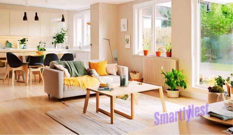 Small Lounge and Dining Room